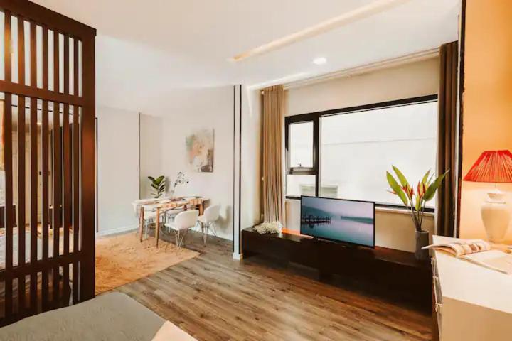 Homestay Giua Long Ha Noi - 10 Phut Den Pho Co Hanoi Bagian luar foto