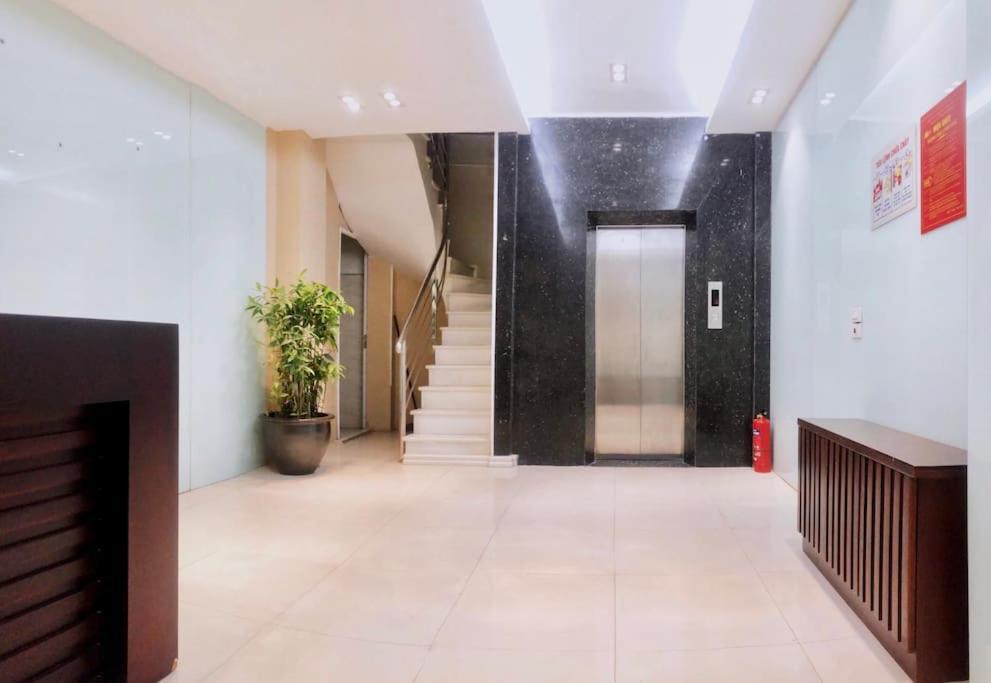 Homestay Giua Long Ha Noi - 10 Phut Den Pho Co Hanoi Bagian luar foto