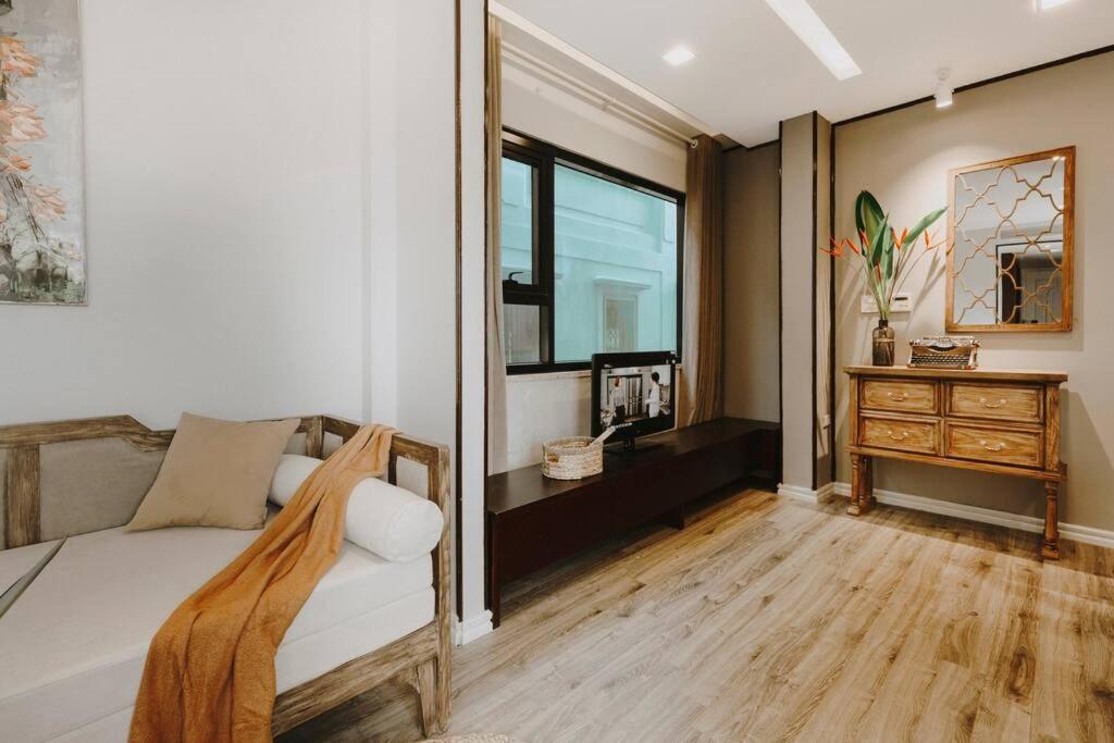 Homestay Giua Long Ha Noi - 10 Phut Den Pho Co Hanoi Bagian luar foto